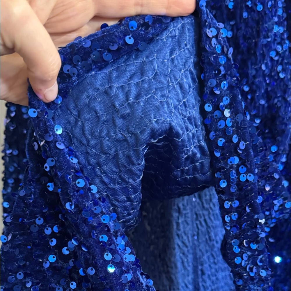 Banjul Elegant Blue Sequin Evening Gown Mardi Gras Ball - Picture 10 of 16